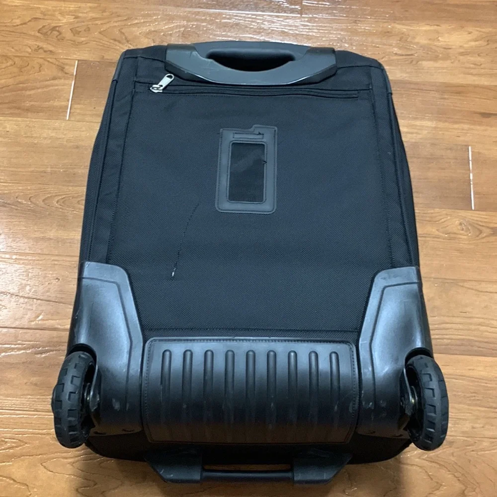 REI Luggage Wheely Beast Wheeled Rolling Travel Suitcase - Picture 5 of 10